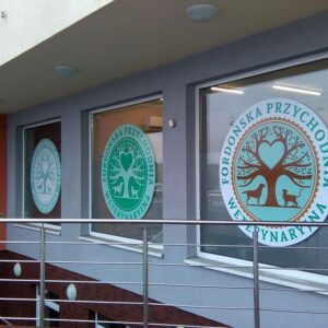 Oklejenie okien - Fordońska Przychodnia Weterynaryjna